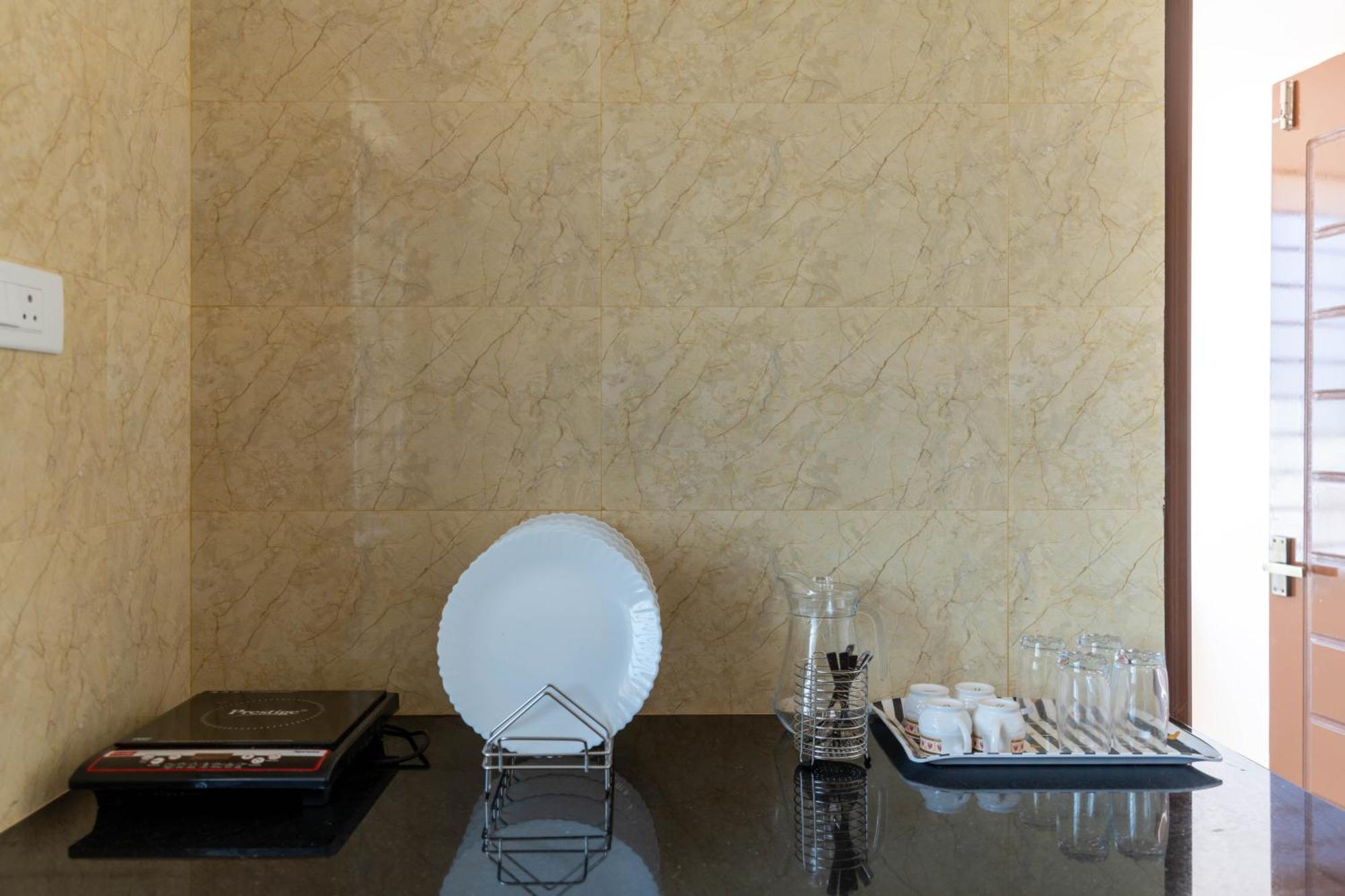 Aishwaryam Service Apartment Chennai Exterior photo