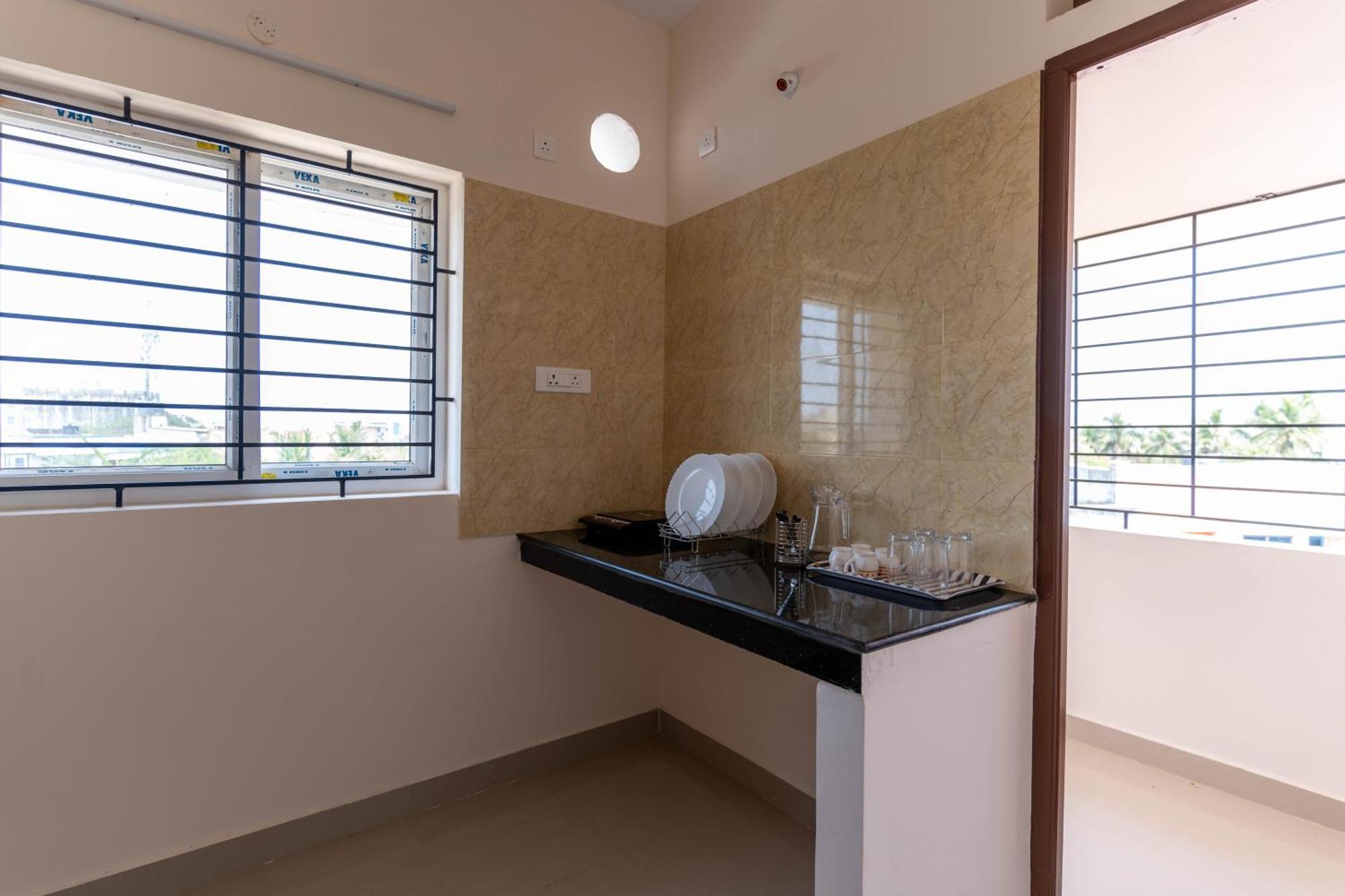 Aishwaryam Service Apartment Chennai Exterior photo