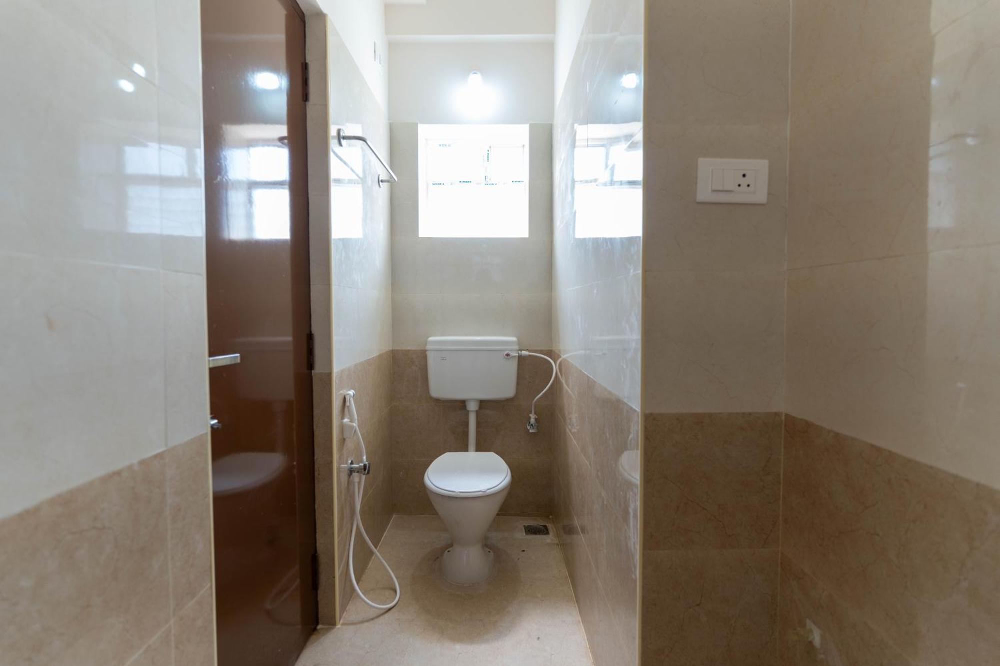 Aishwaryam Service Apartment Chennai Exterior photo